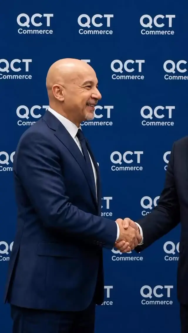 QCT Commerce etkinliğinde Teyfik Gökdemir